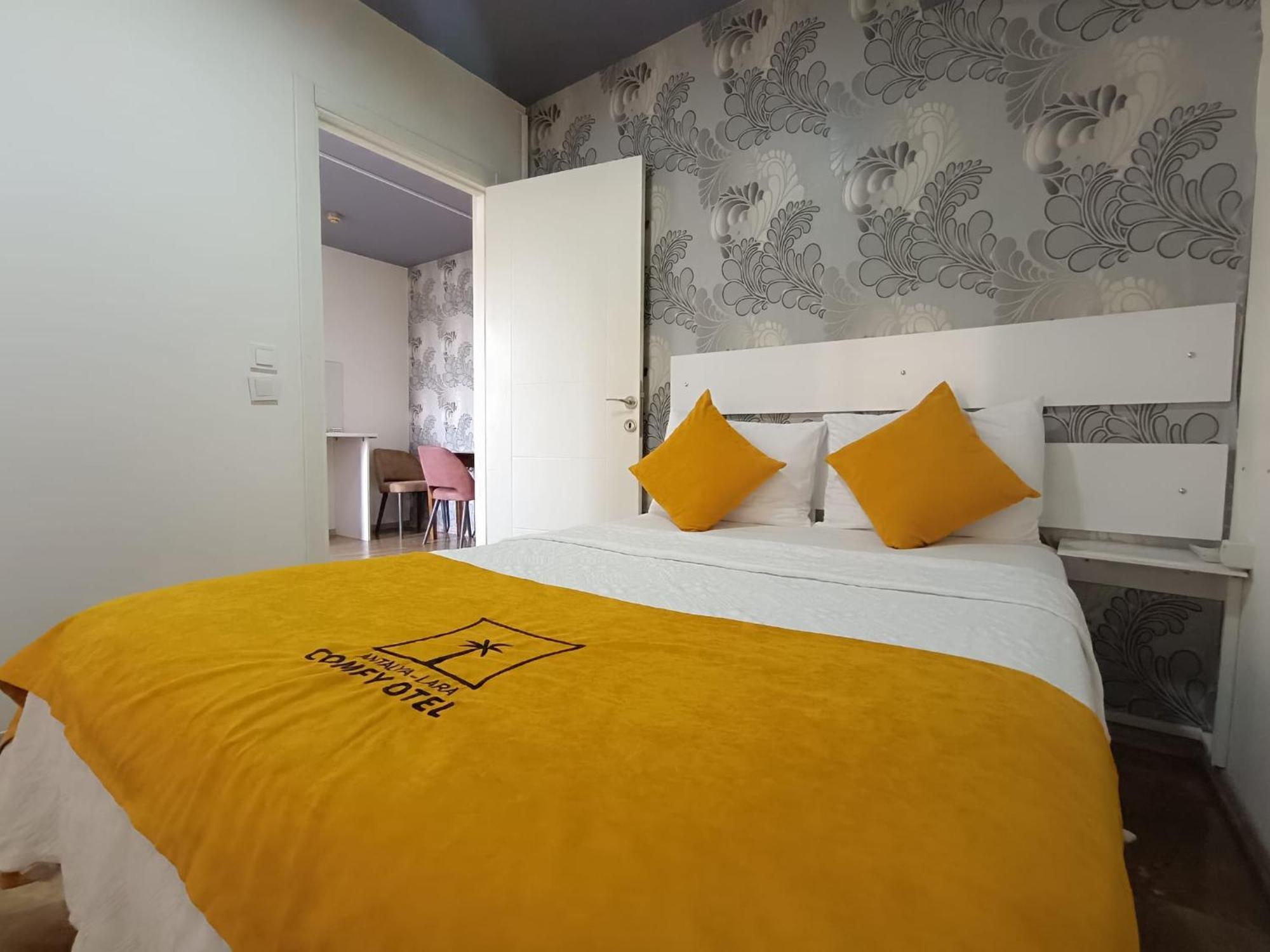 Comfy Otel Antalya Lara Екстериор снимка